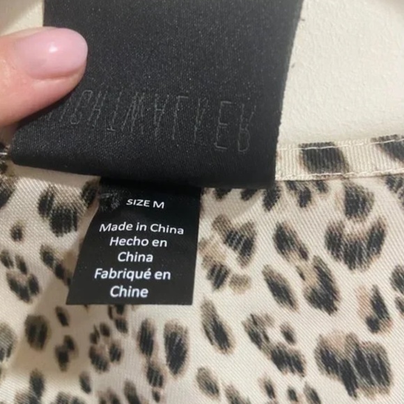Revolve Charlotte Leopard Print Top Size M - Picture 4 of 5